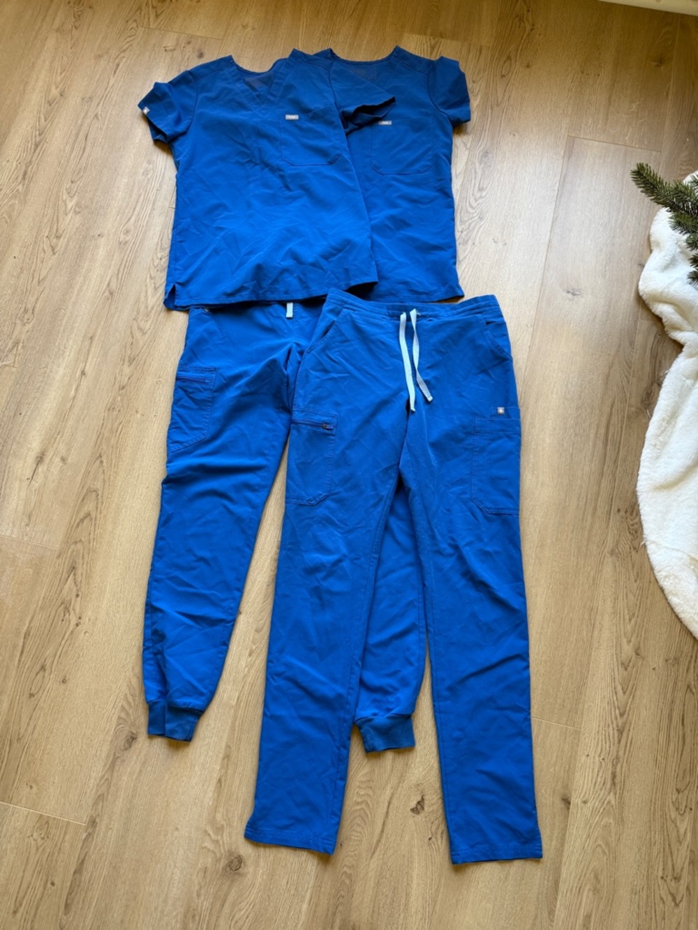 Figs women’s mix and match Scrub Top & Pants Sets